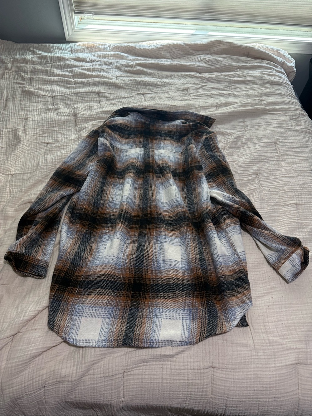 Windsor Shacket - Picture 2 of 3